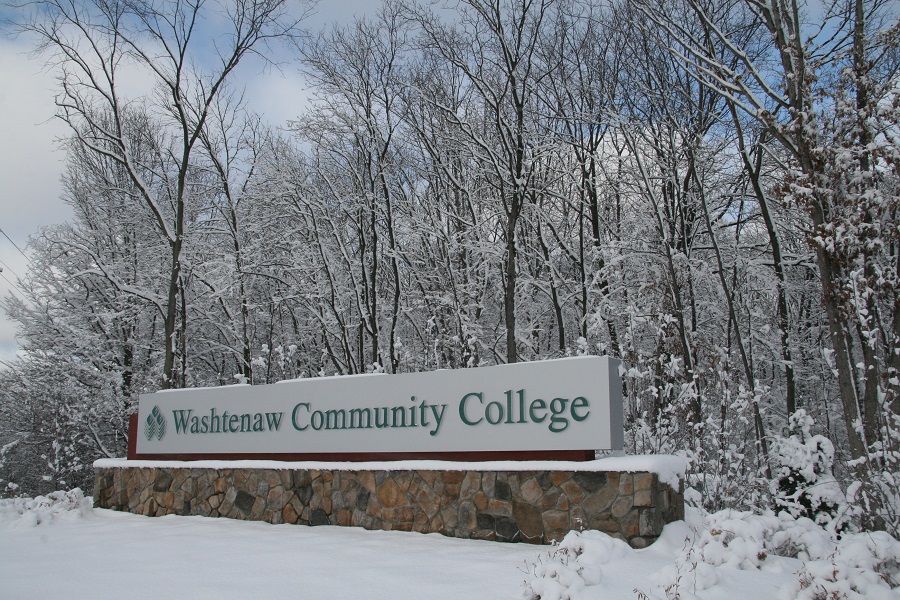 Winter Clark Road sign